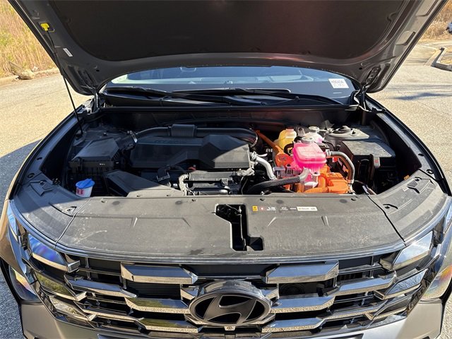 Used 2025 Hyundai Tucson Limited image 18