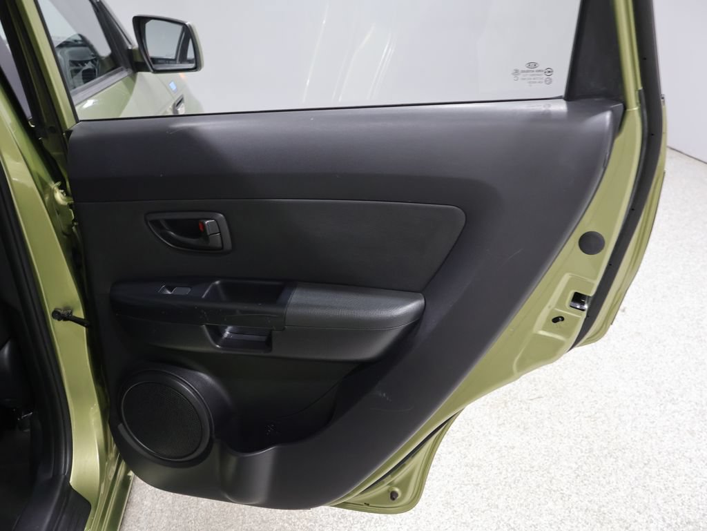 Used 2012 Kia Soul FWD image 21