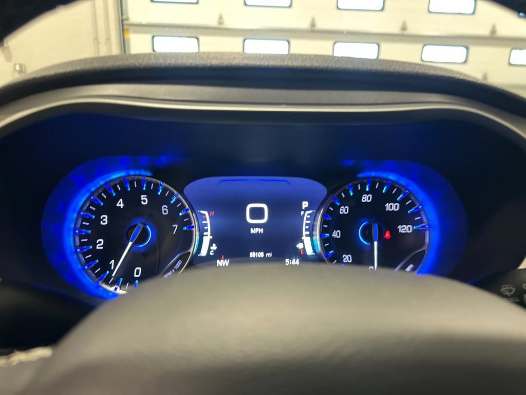 Used 2023 Chrysler Pacifica Touring-L FWD image 20