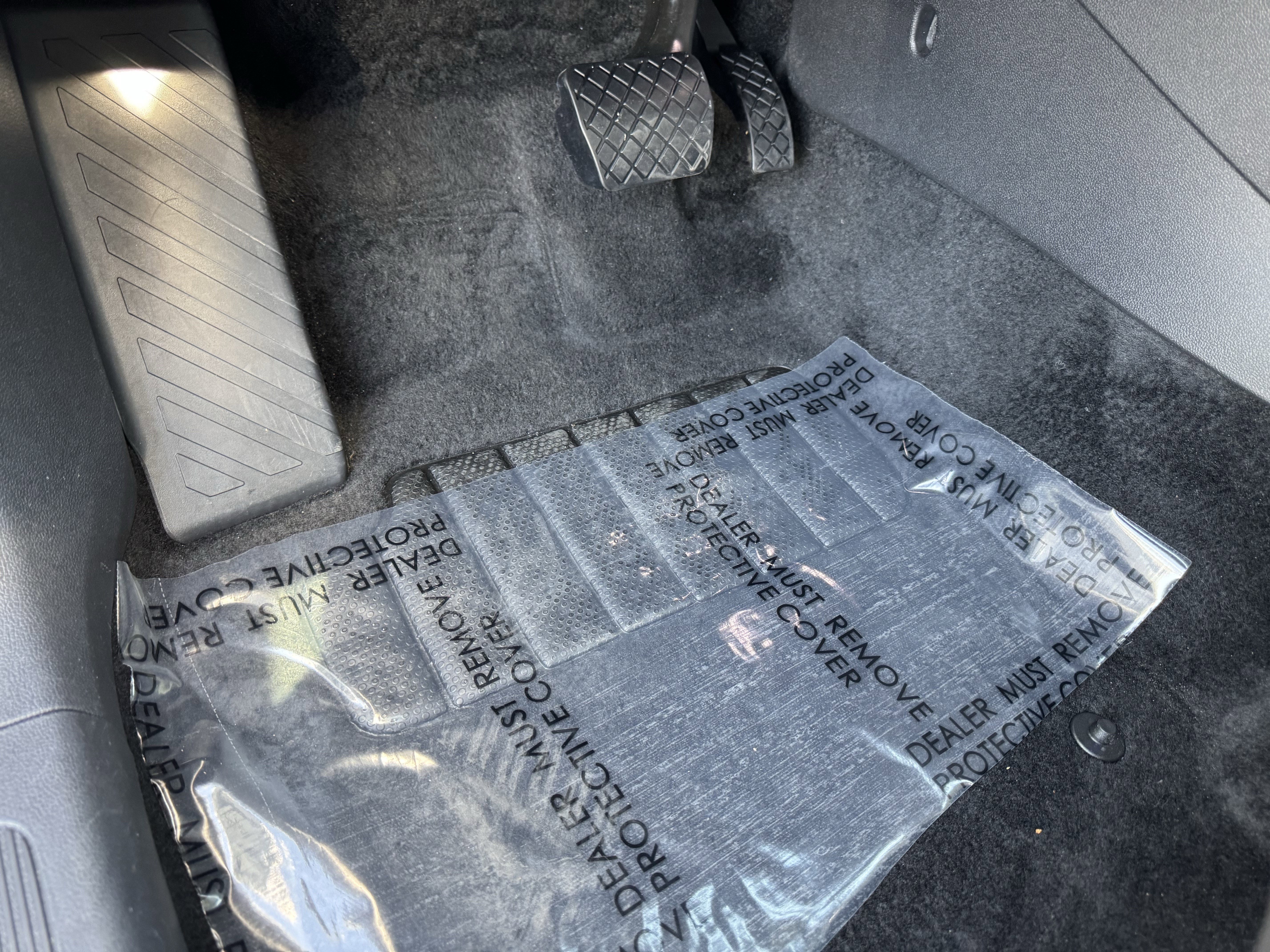 Certified 2023 Volkswagen Tiguan SE w/ Panoramic Sunroof Package image 18