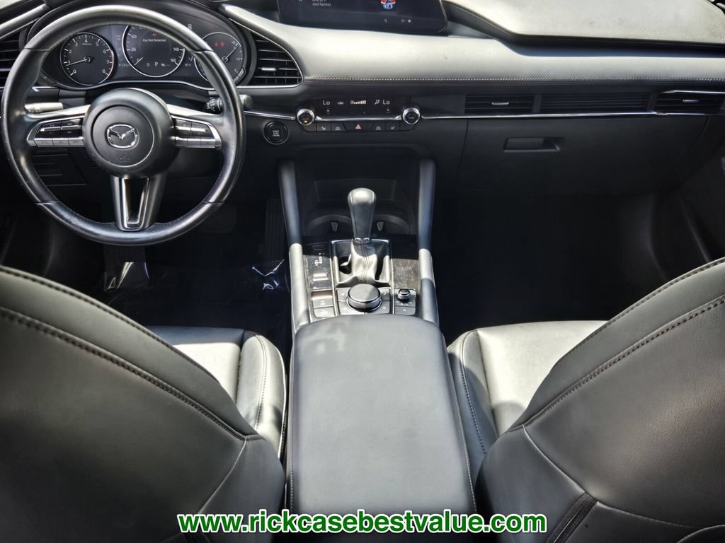 Used 2022 MAZDA MAZDA3 s FWD image 12