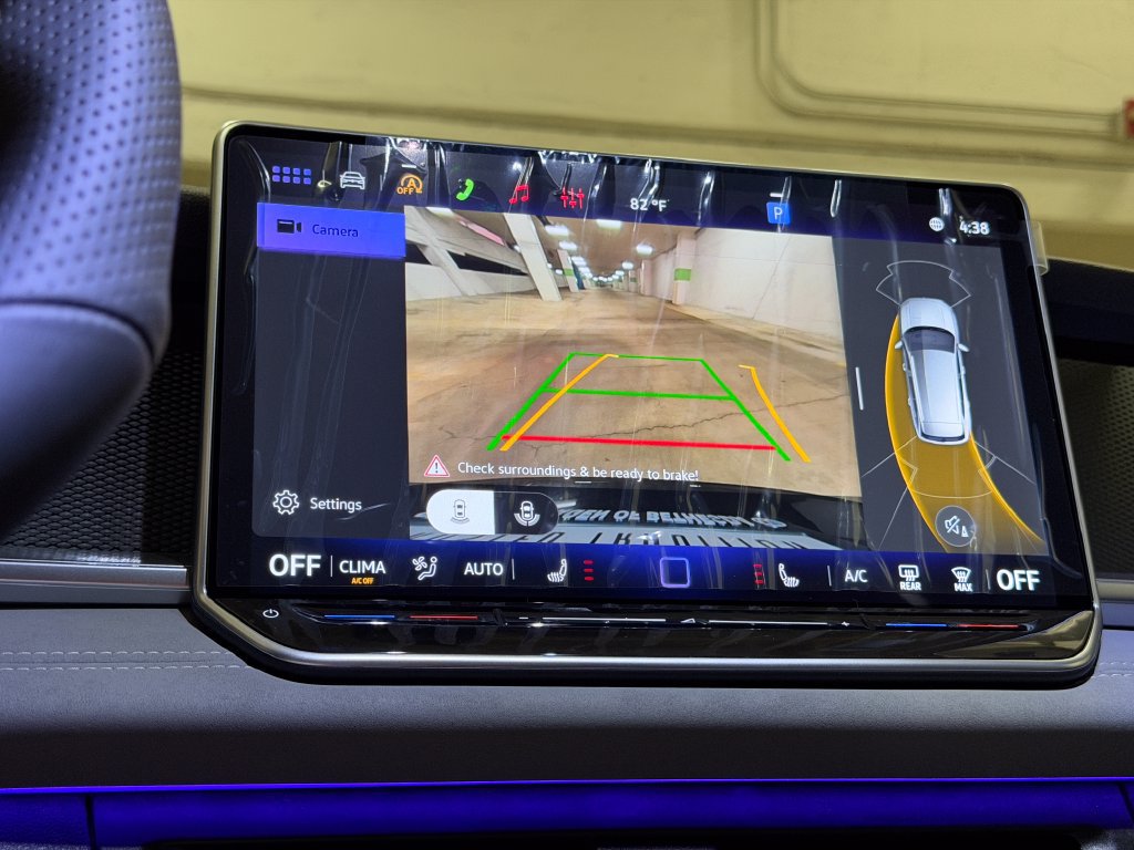 New 2026 Volkswagen Tiguan SE R-Line AWD/4WD image 18