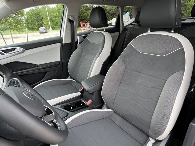 New 2025 Volkswagen Taos S FWD image 11