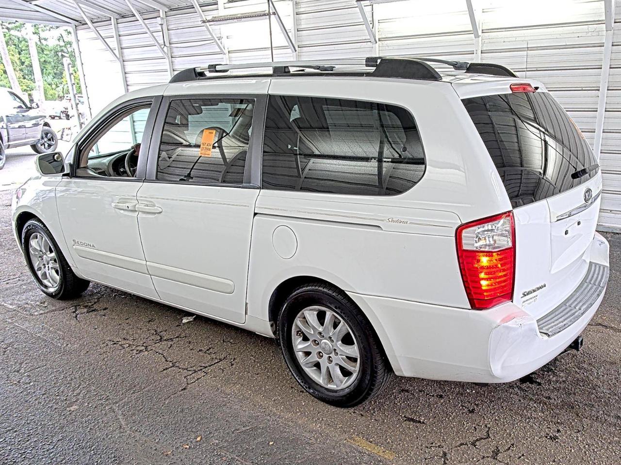 Used 2006 Kia Sedona LX FWD image 4