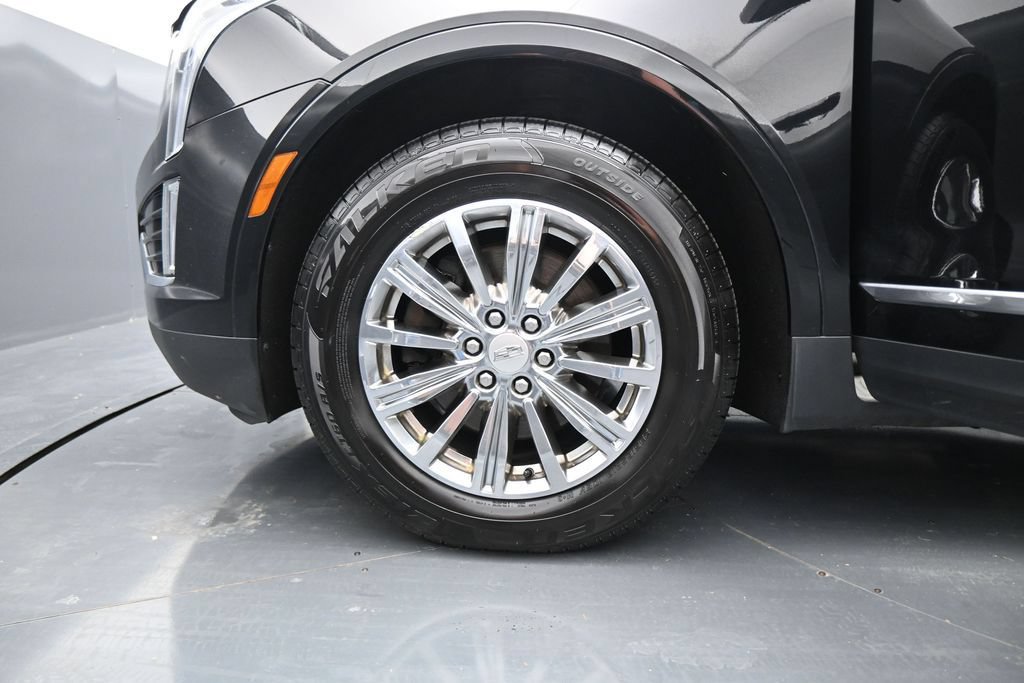 Used 2017 Cadillac XT5 Luxury w/ Driver Awareness Package FWD image 26