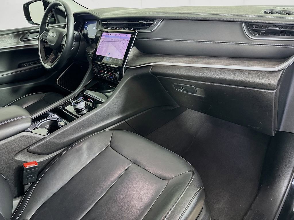 Used 2022 Jeep Grand Cherokee L Limited image 36