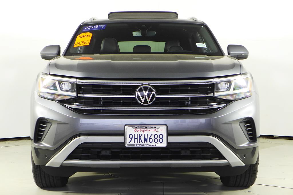 Certified 2023 Volkswagen Atlas Cross Sport SEL AWD/4WD image 3