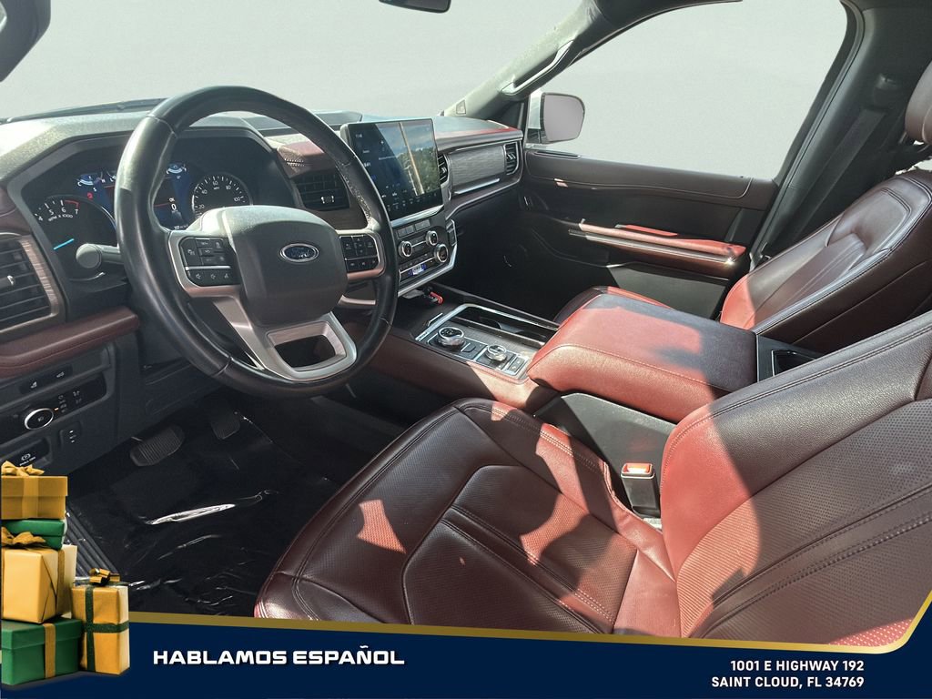 Used 2023 Ford Expedition Limited image 13
