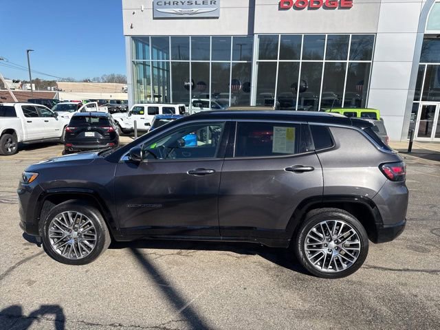 Certified 2022 Jeep Compass Limited w/ Elite Group image 4