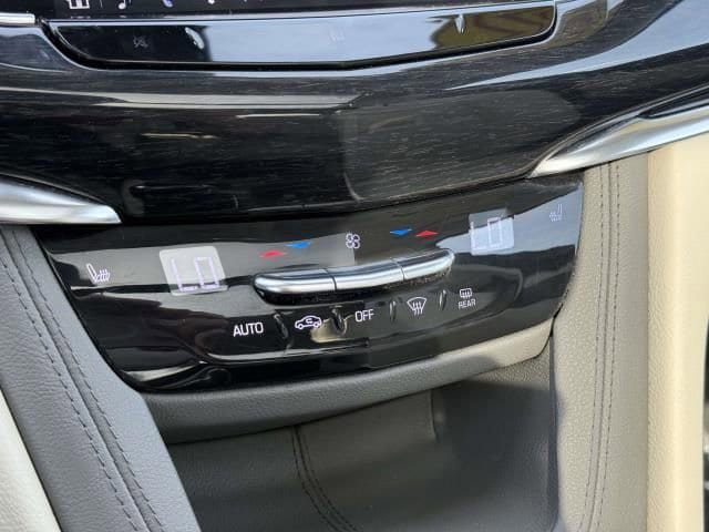 Used 2020 Cadillac XT6 Premium Luxury AWD/4WD image 32