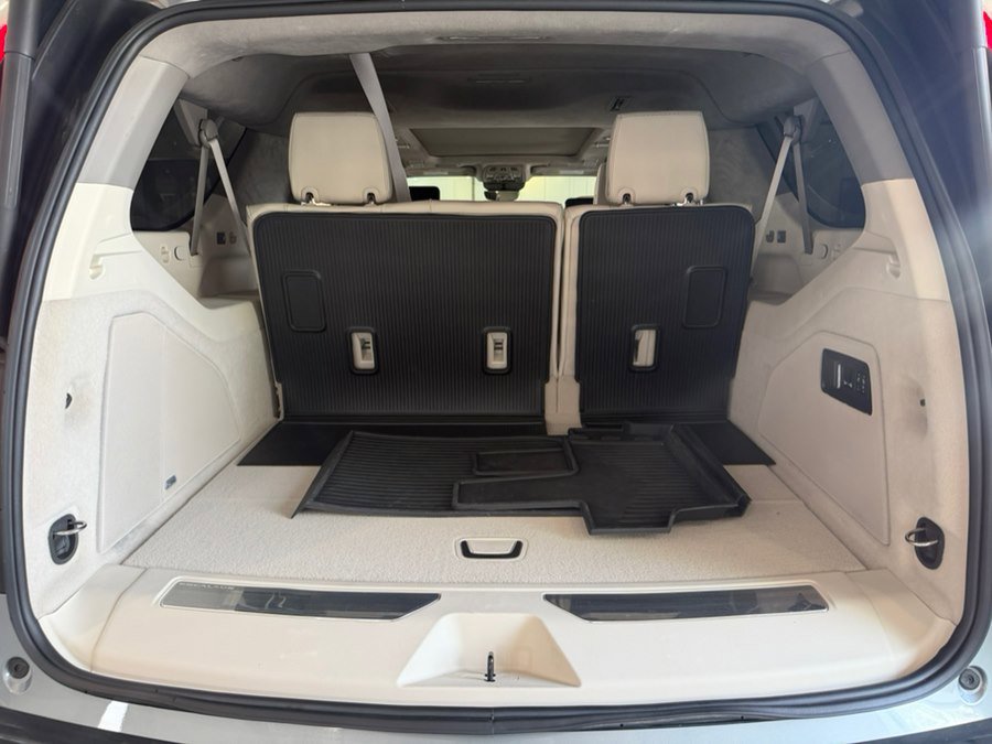 Used 2024 Cadillac Escalade ESV Sport Platinum AWD/4WD image 19