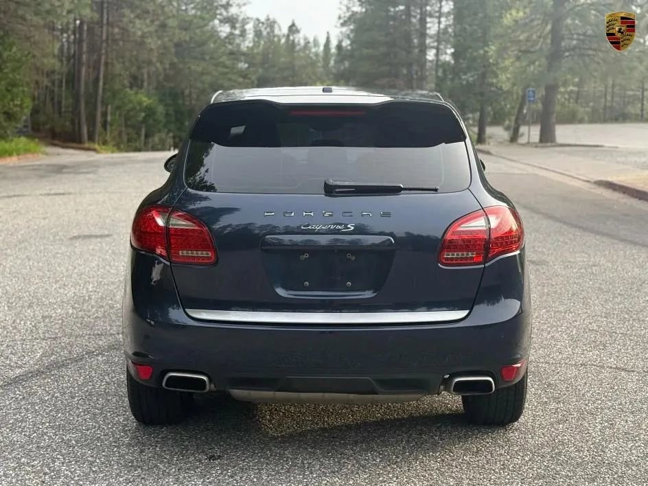 Used 2012 Porsche Cayenne S image 7