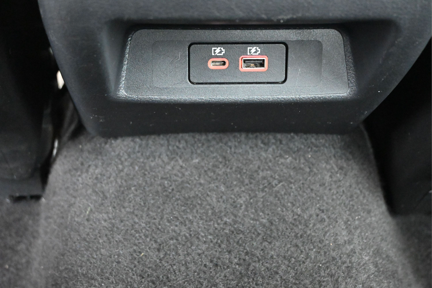 Used 2025 Nissan Altima 2.5 SV FWD image 13