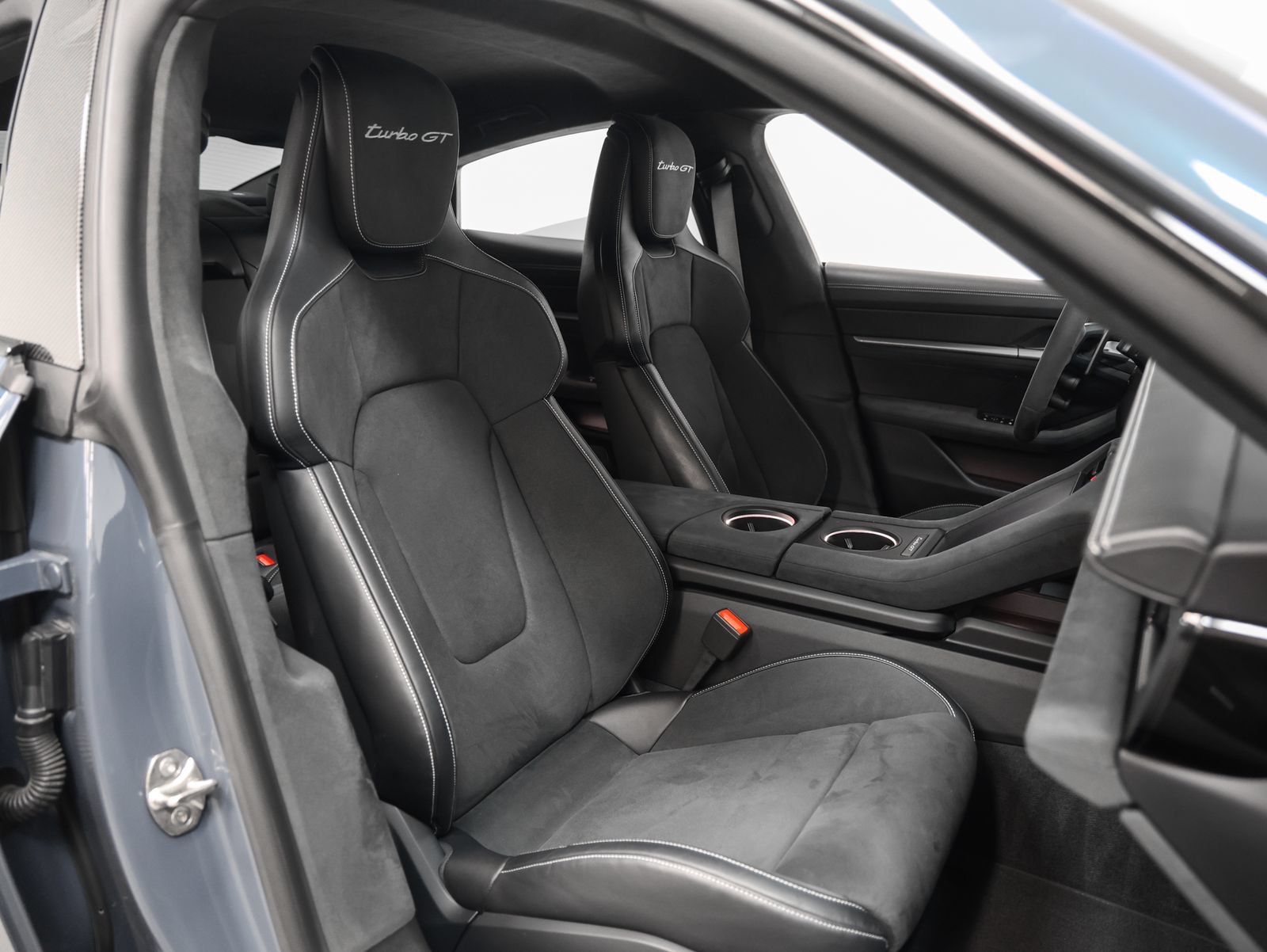 Certified 2025 Porsche Taycan Turbo GT AWD/4WD image 30