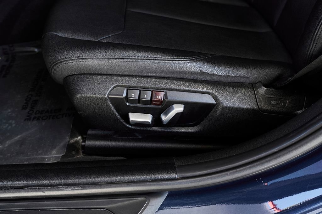 Used 2018 BMW 320i Sedan image 19