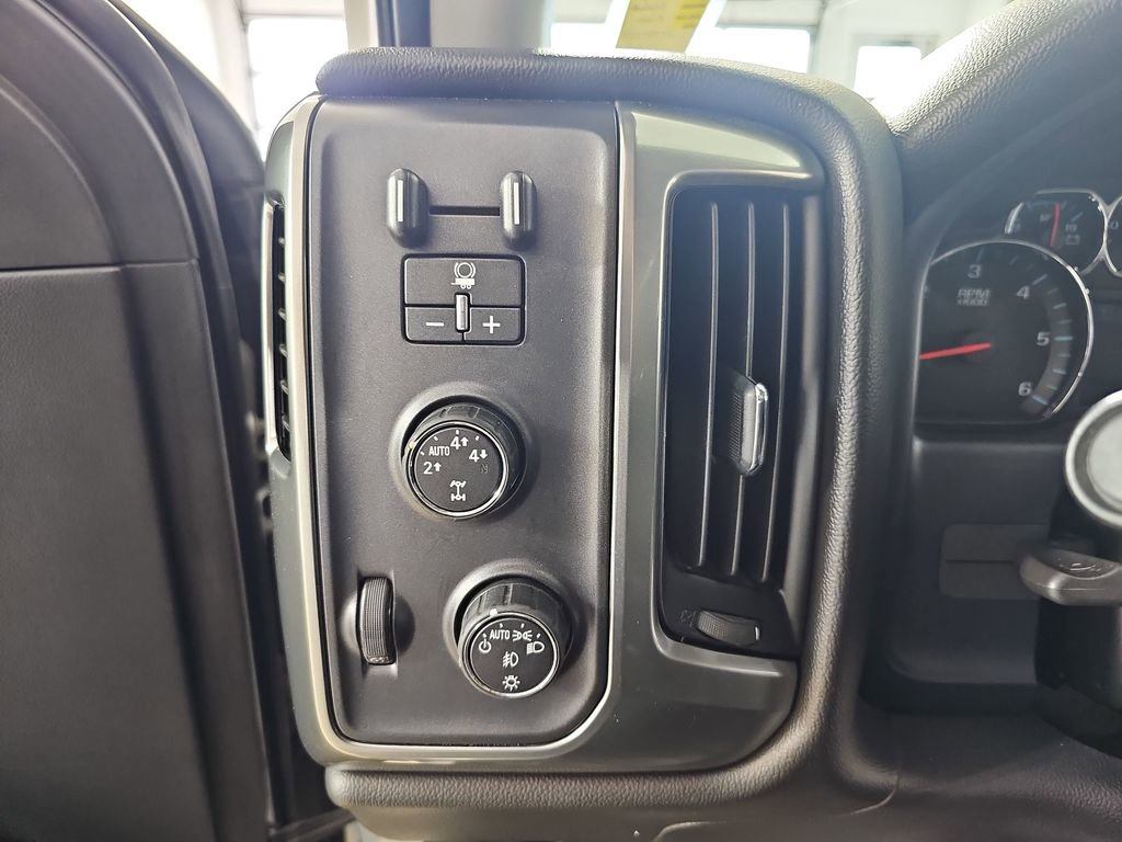 Certified 2016 Chevrolet Silverado 1500 LT w/ All Star Edition AWD/4WD image 30