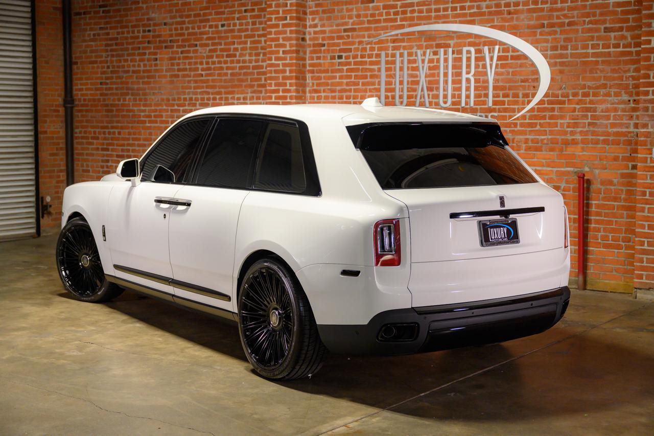 Used 2019 Rolls-Royce Cullinan image 10