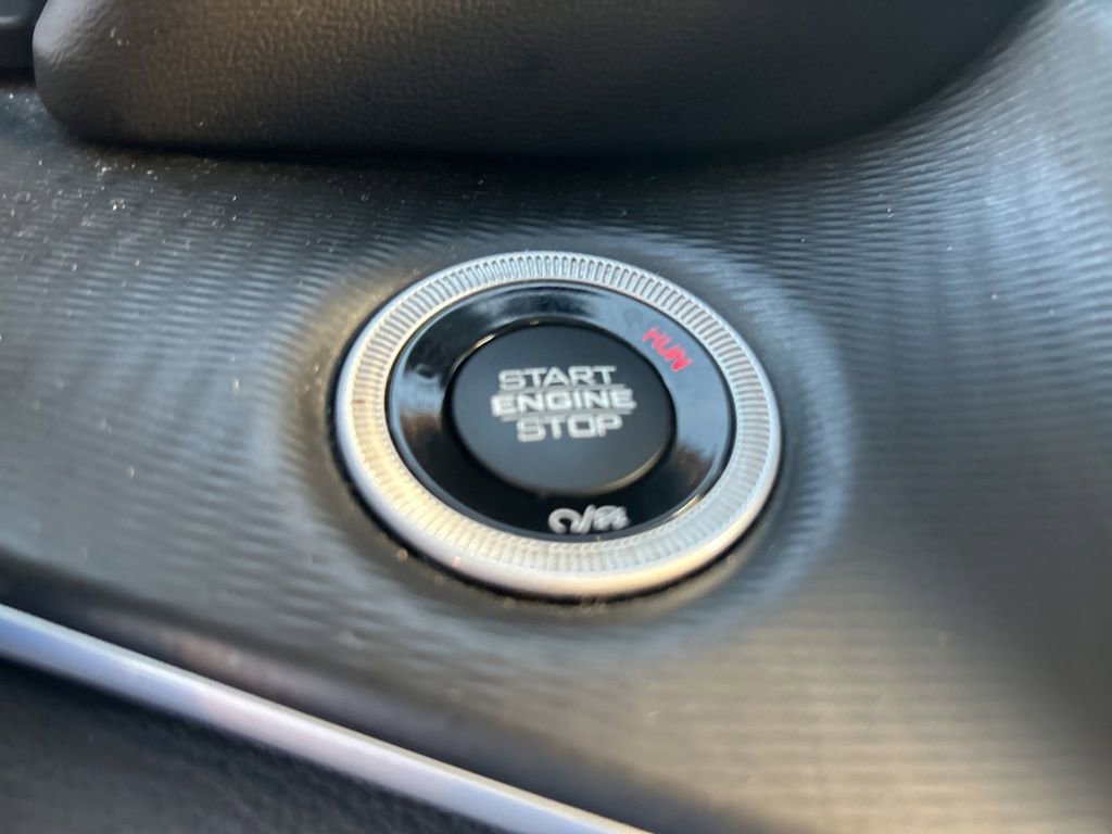 Used 2023 Jeep Grand Cherokee L Laredo image 43