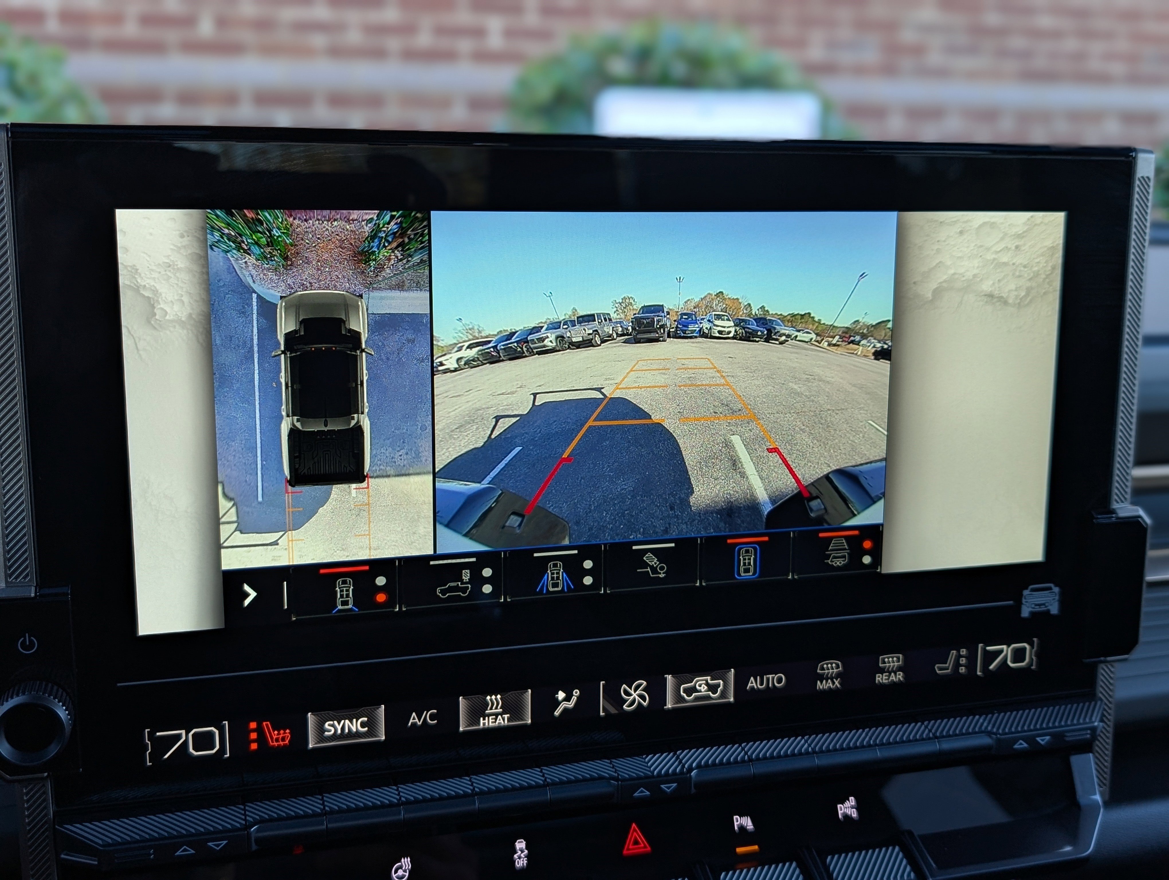 Used 2024 GMC Hummer EV 2X image 28