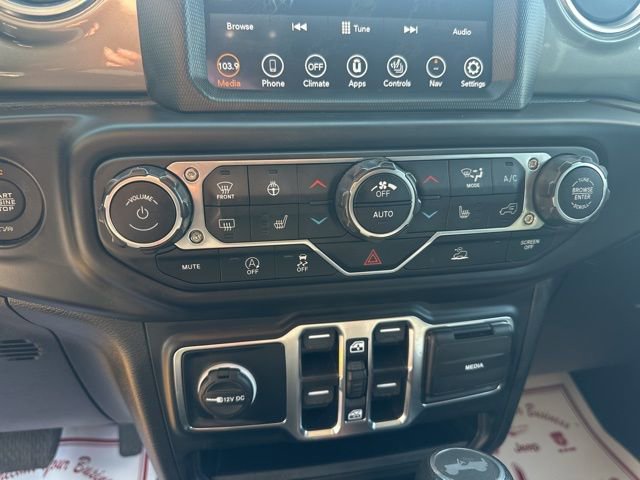 Used 2022 Jeep Wrangler Unlimited Sahara w/ Cold Weather Group image 16