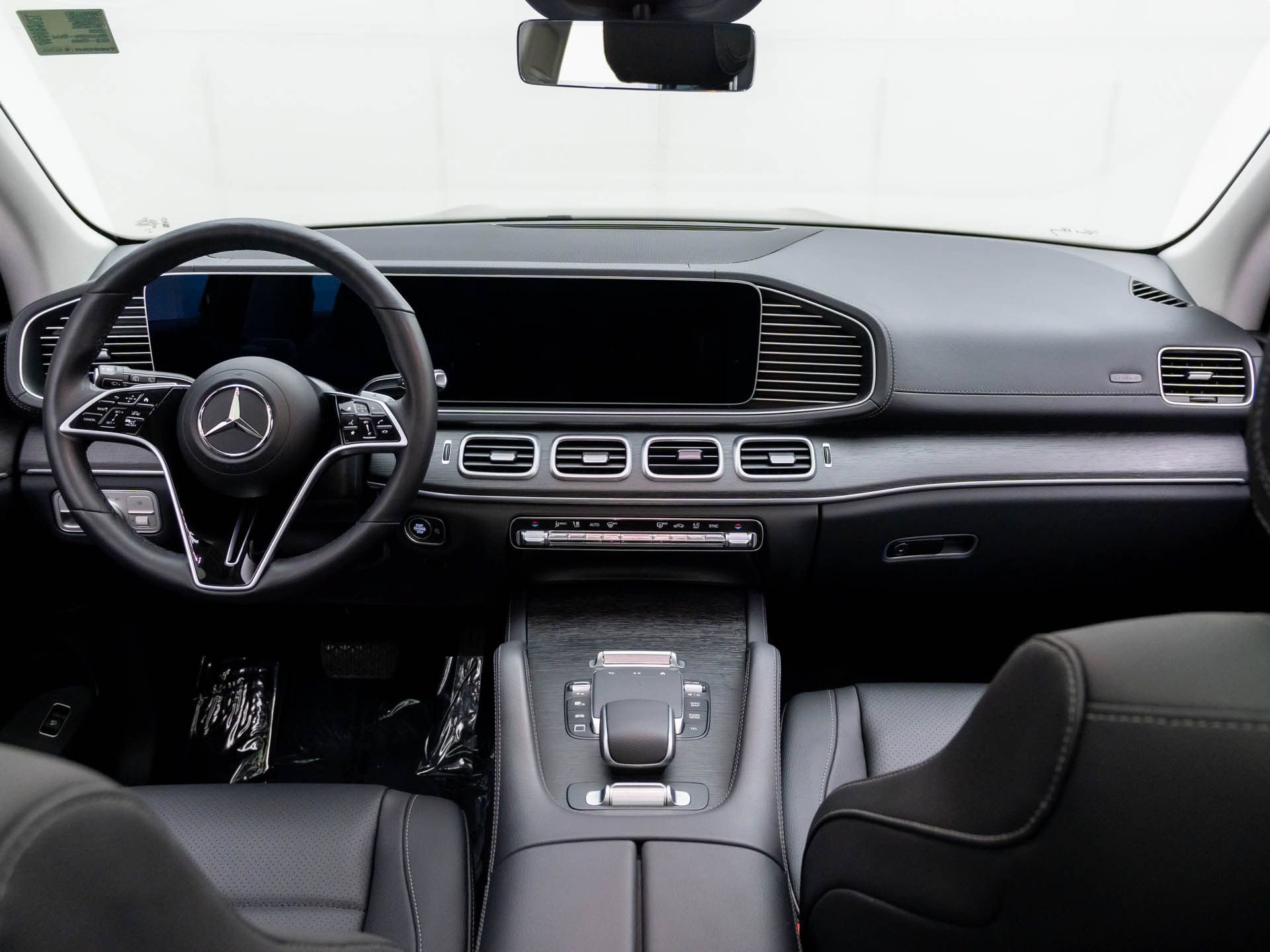 New 2026 Mercedes-Benz GLS 450 4MATIC image 9