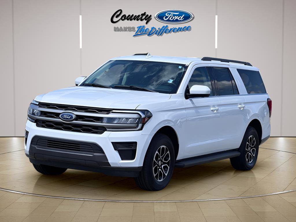 Used 2024 Ford Expedition Max XLT RWD image 2