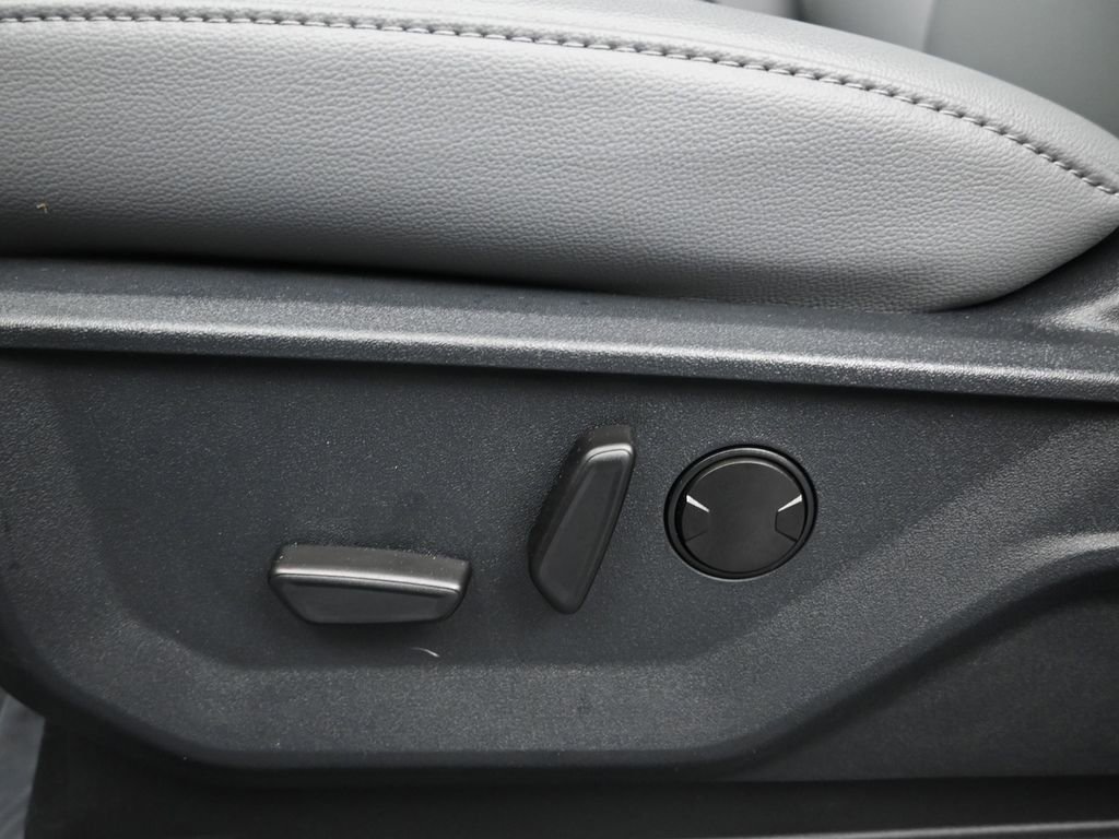 New 2025 Ford F150 Lightning Flash AWD/4WD image 13