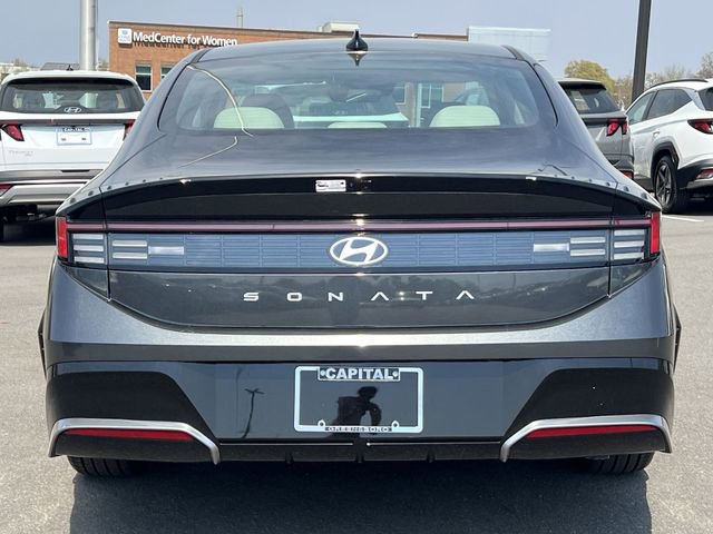 New 2026 Hyundai Sonata SEL FWD image 34