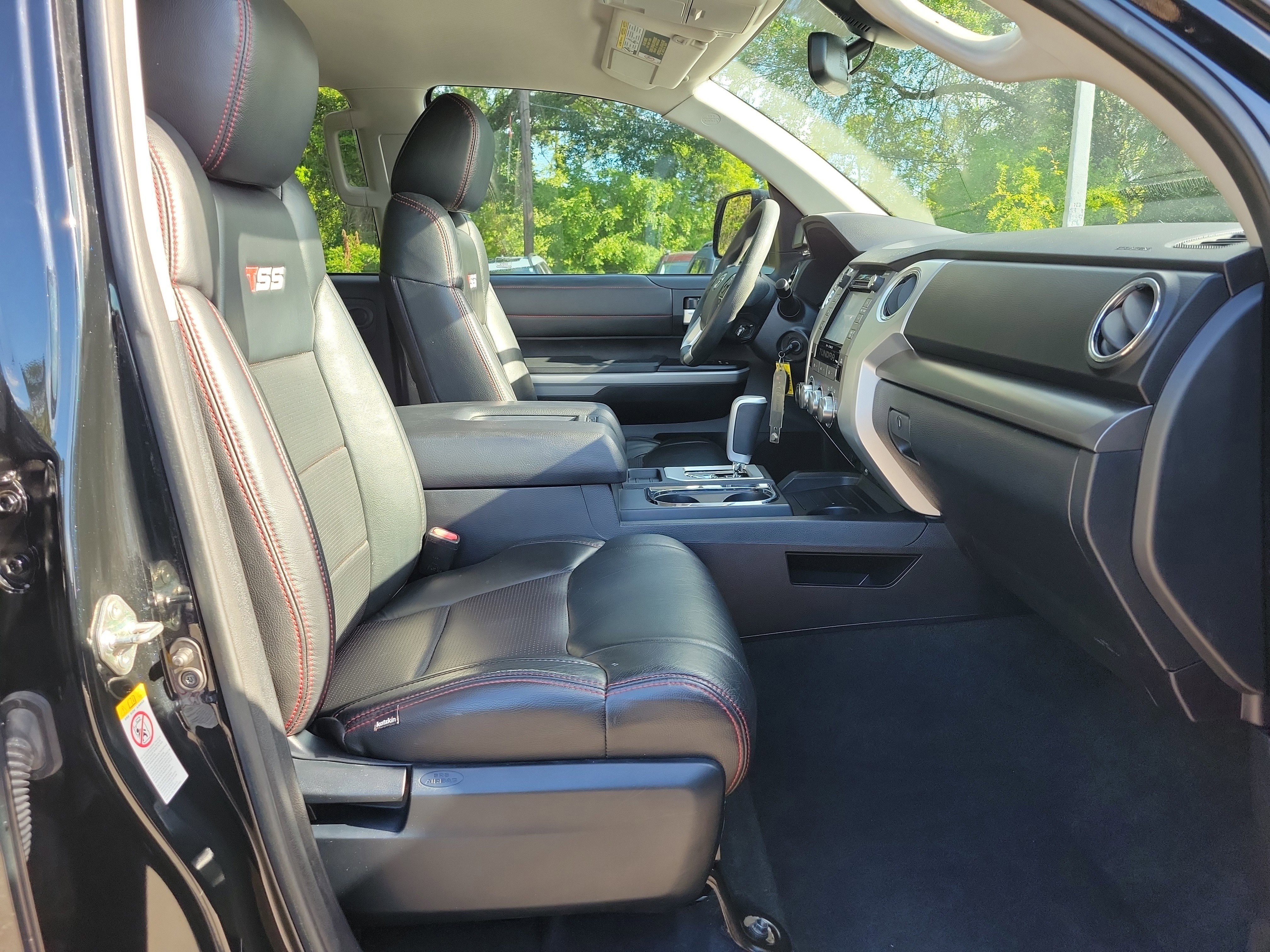 Used 2018 Toyota Tundra SR5 w/ SR5 Upgrade Package image 7