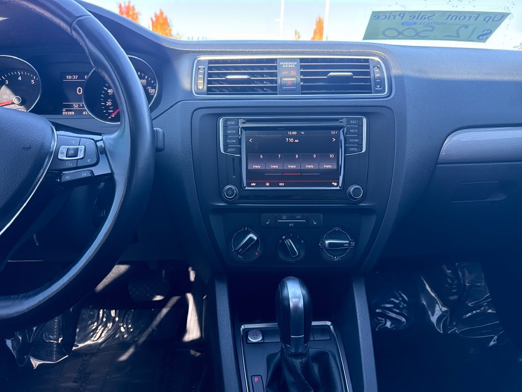 Used 2017 Volkswagen Jetta SE FWD image 21