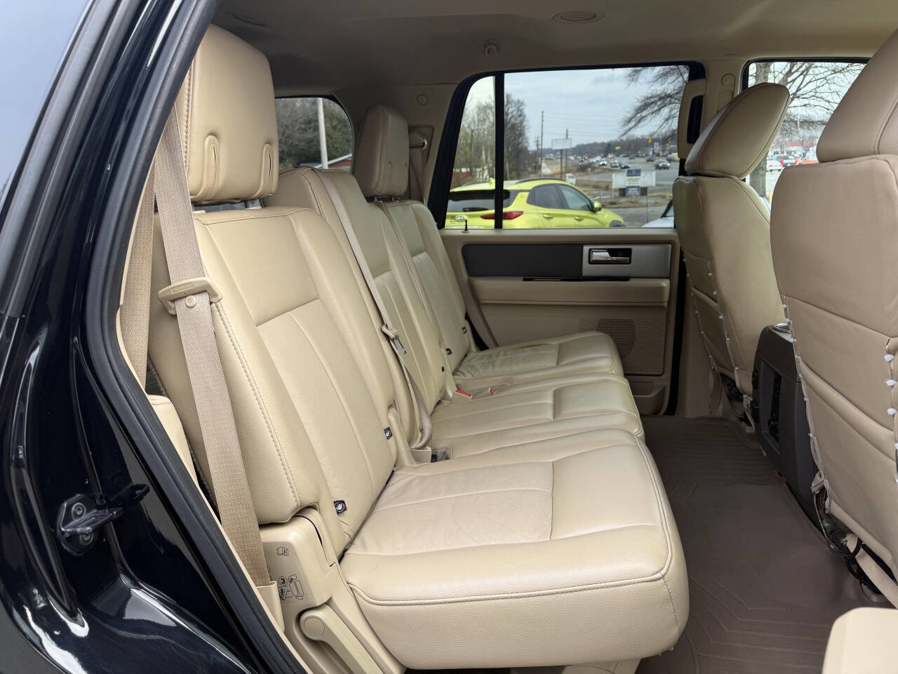 Used 2012 Ford Expedition XLT image 17