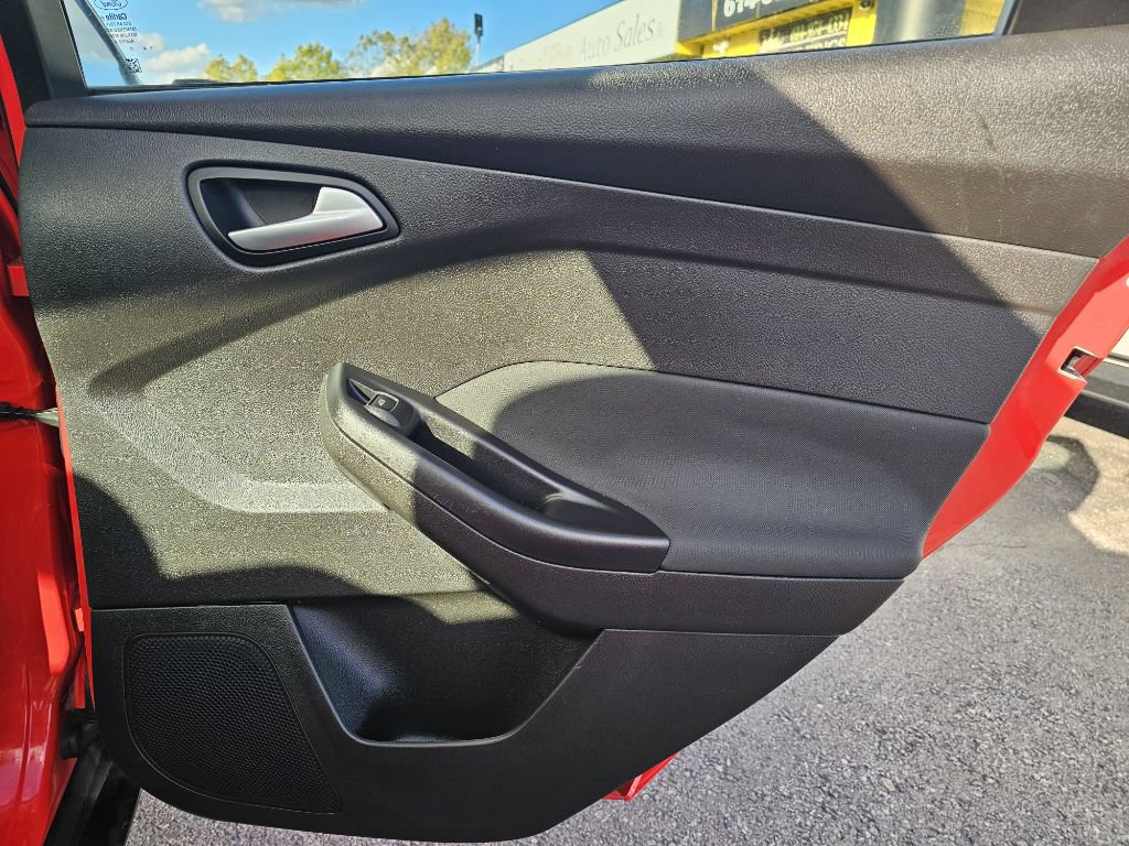 Used 2016 Ford Focus SE w/ Equipment Group 201A image 45