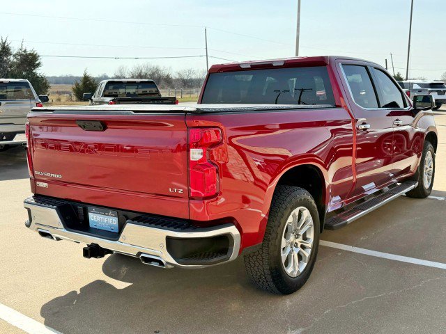Used 2024 Chevrolet Silverado 1500 LTZ AWD/4WD image 5