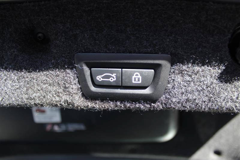 Used 2013 BMW M5 RWD image 32