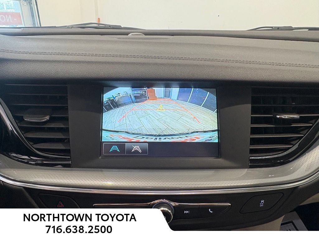 Used 2018 Buick Regal Preferred w/ Driver Confidence Package #1 FWD image 26