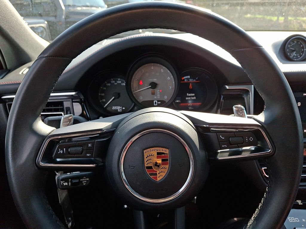 Used 2023 Porsche Macan S image 20