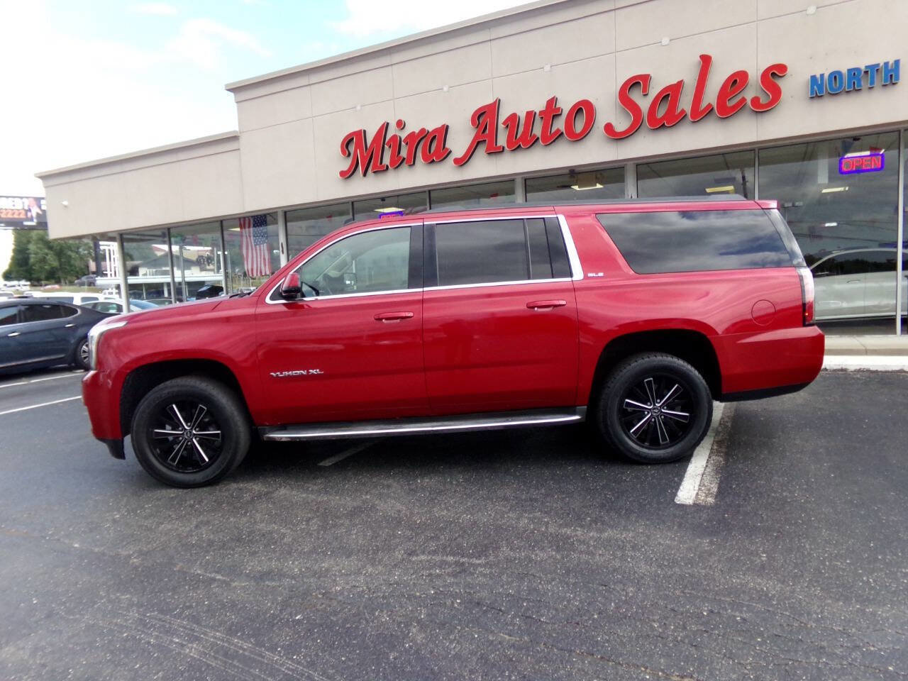 Used 2015 GMC Yukon XL SLE w/ Convenience Package image 45