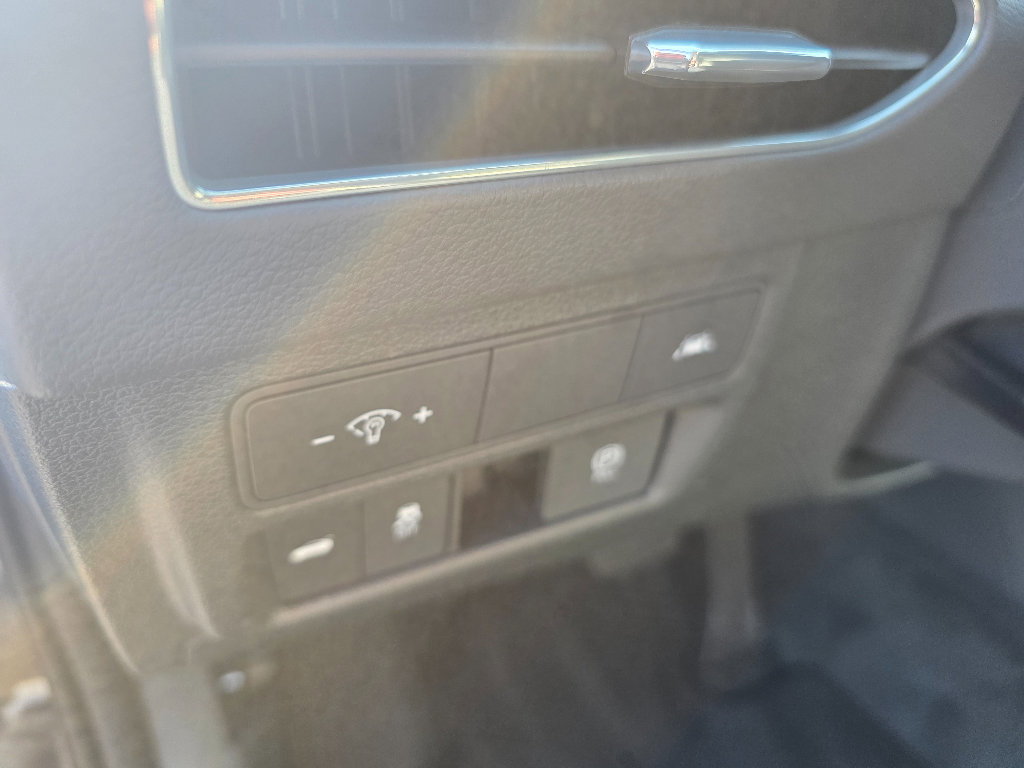 Used 2023 Hyundai Sonata SEL image 17