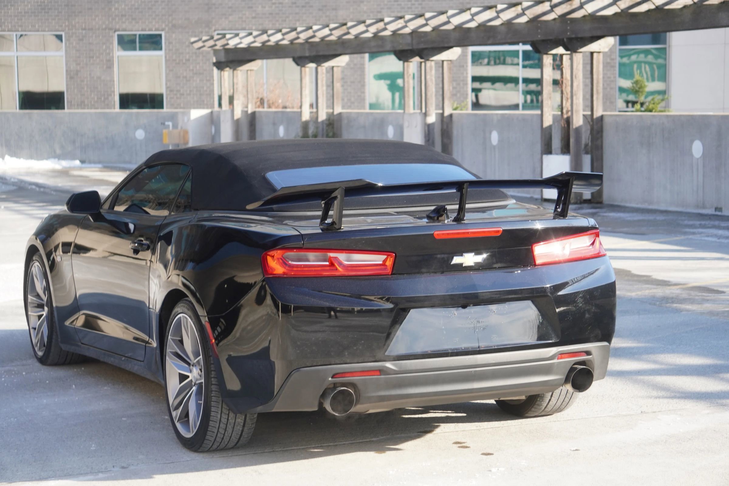 Used 2017 Chevrolet Camaro LT w/ RS Package image 11
