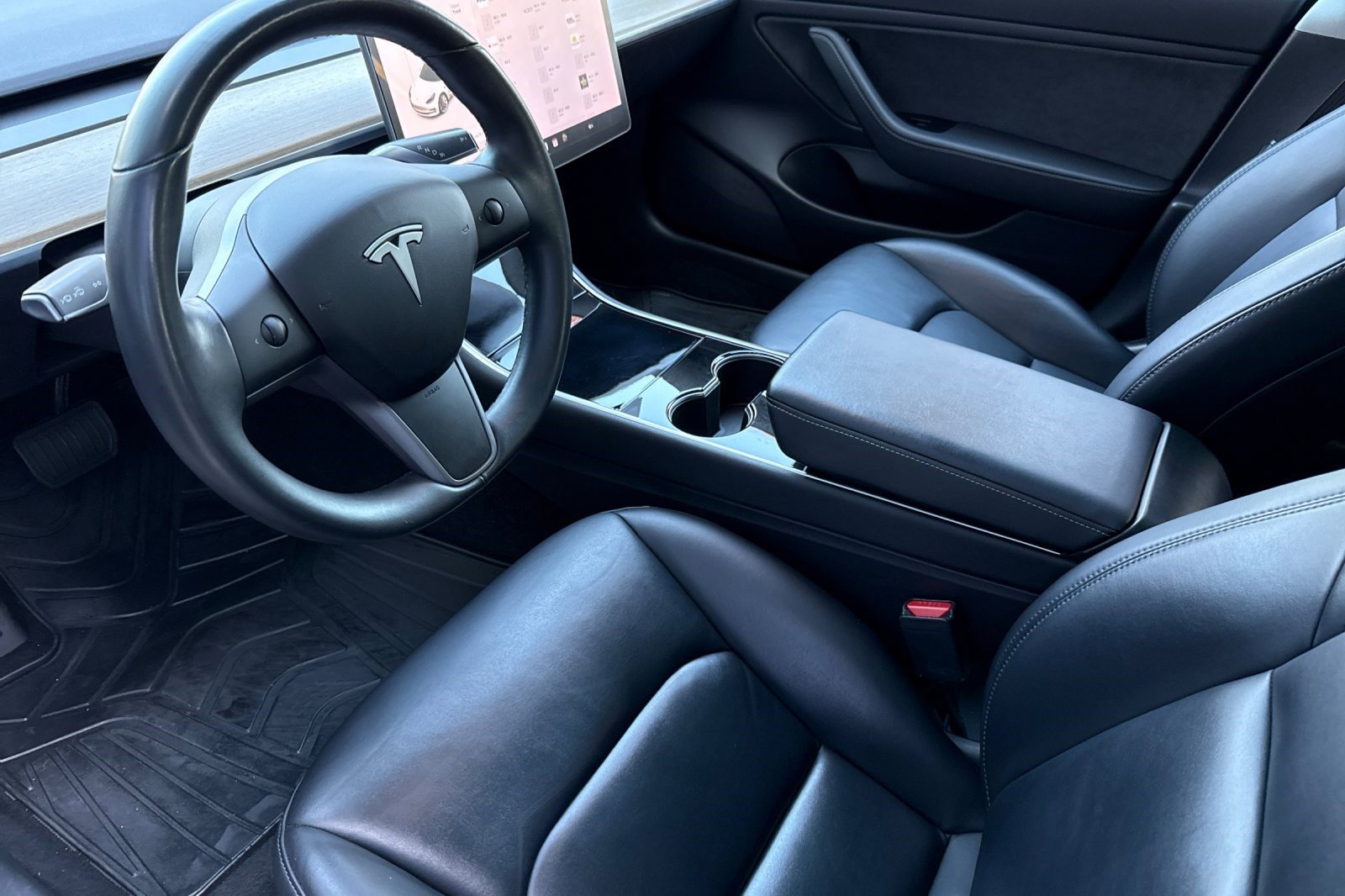 Used 2019 Tesla Model 3 Standard Range image 11