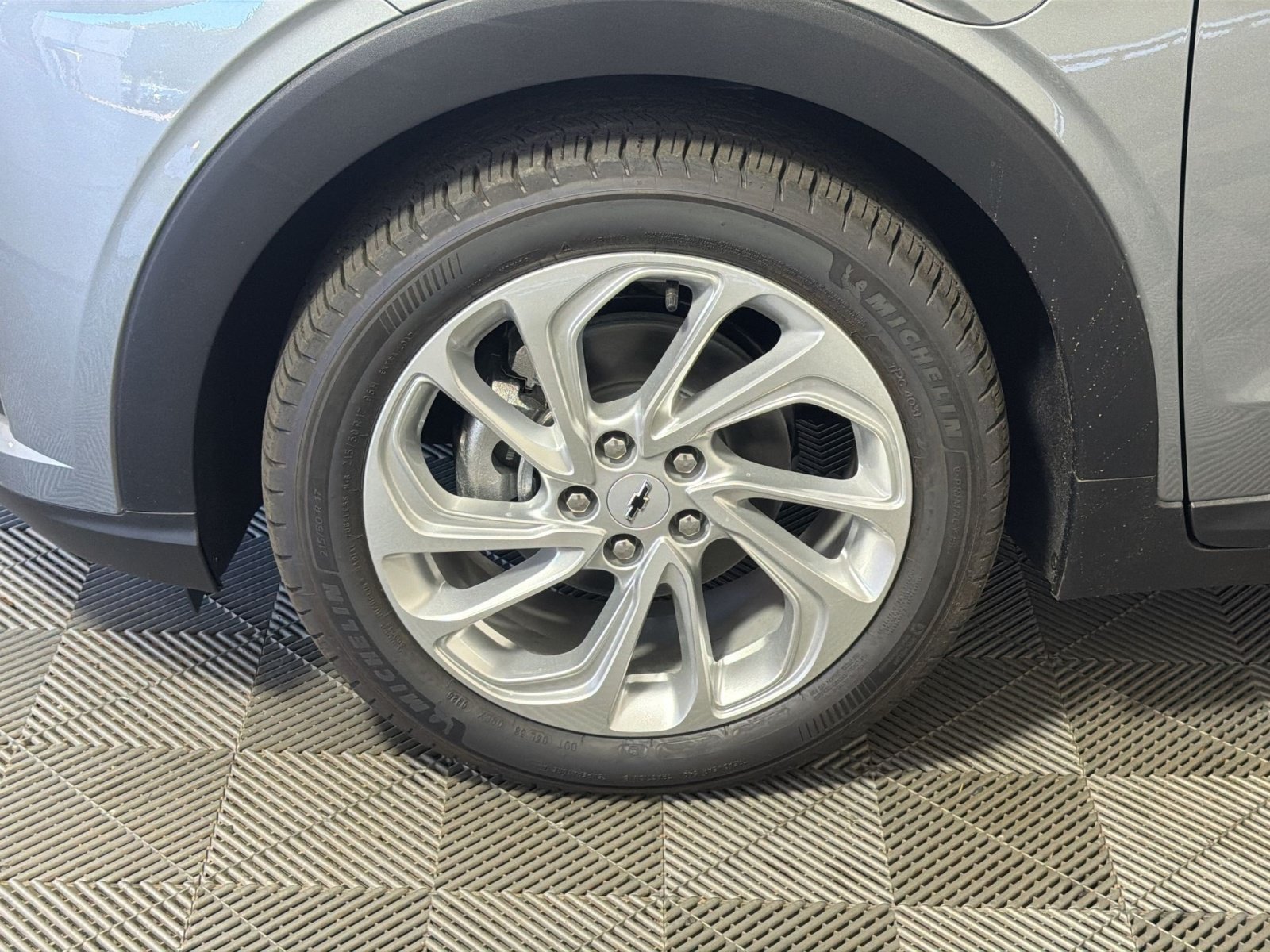 New 2027 Chevrolet Bolt LT FWD image 12