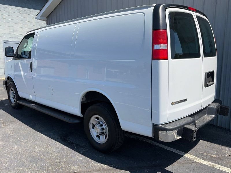 Used 2023 Chevrolet Express 2500 w/ Driver Convenience Package RWD image 10