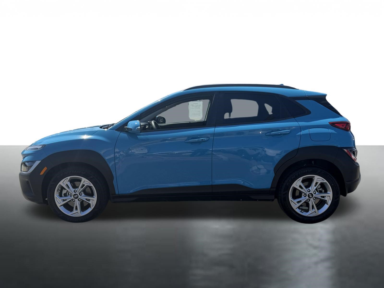 Used 2022 Hyundai Kona SEL w/ Cargo Package AWD/4WD image 5