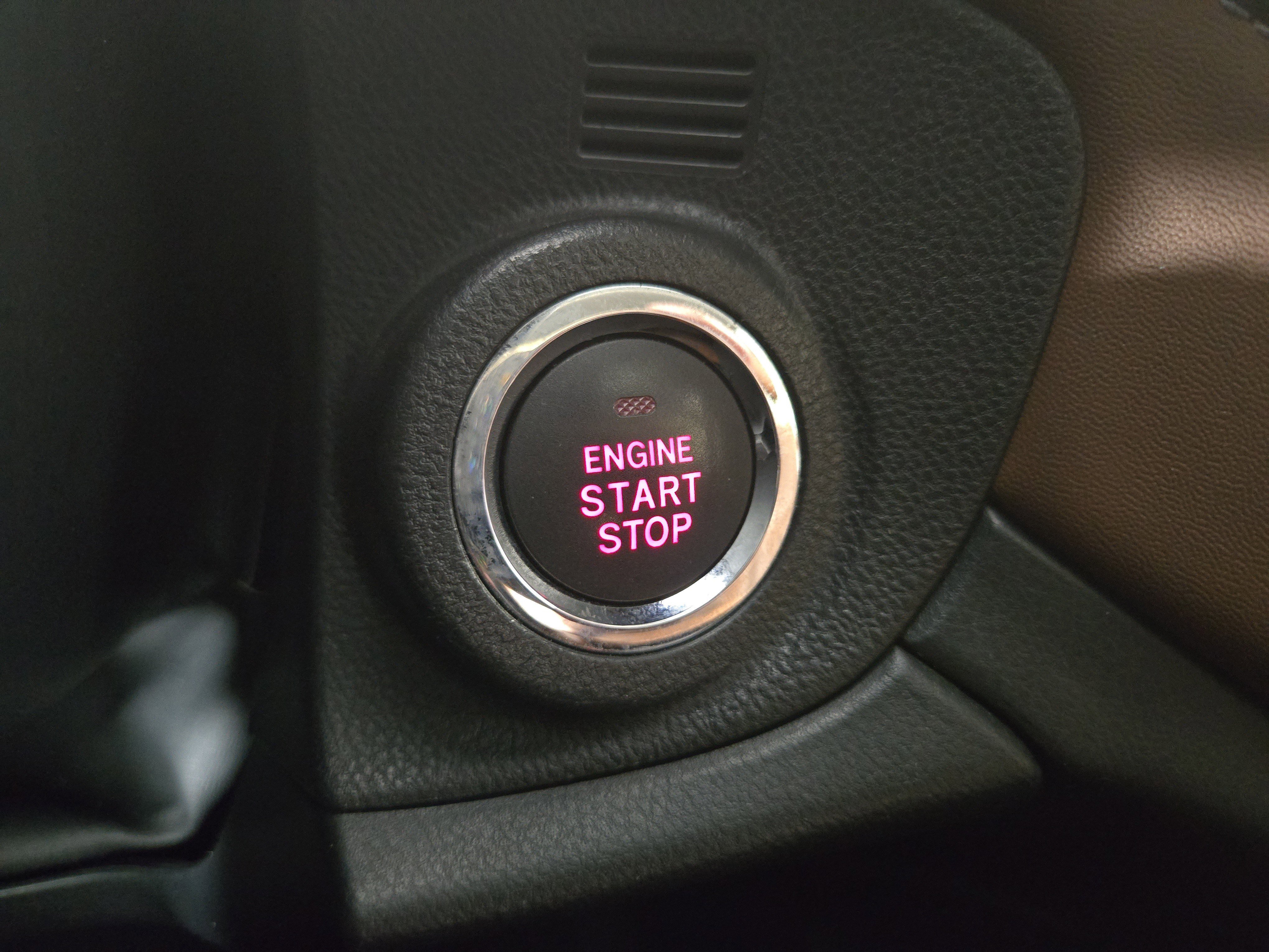 Used 2020 Subaru Outback Touring image 26