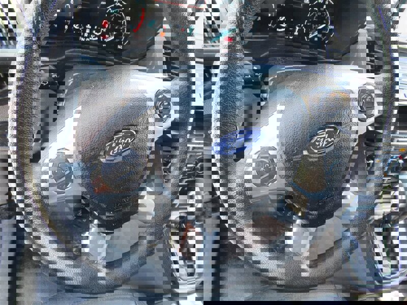 Used 2020 Ford Transit Connect XL image 20