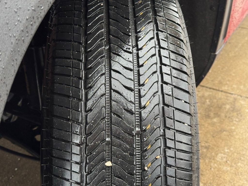 Used 2024 Chevrolet Traverse LT w/ Enhanced Driving Package image 11