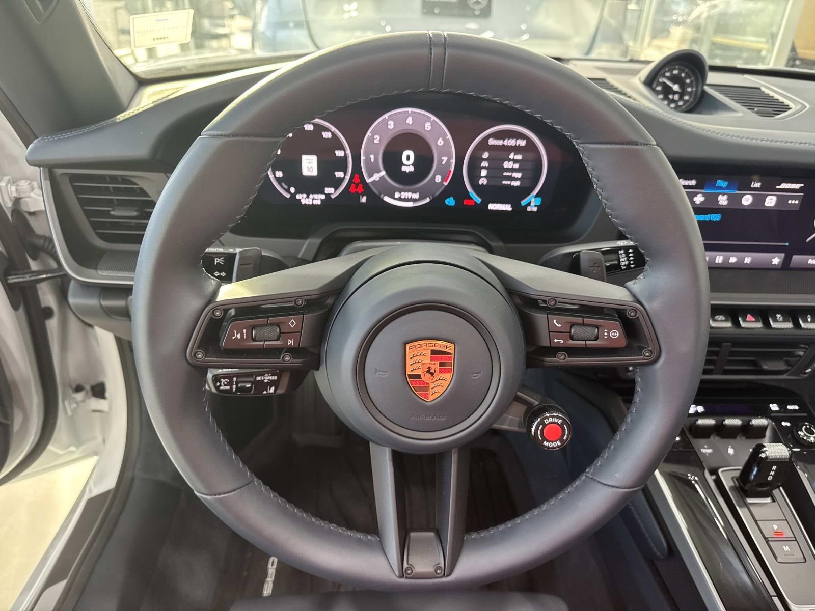 Used 2025 Porsche 911 Carrera image 20