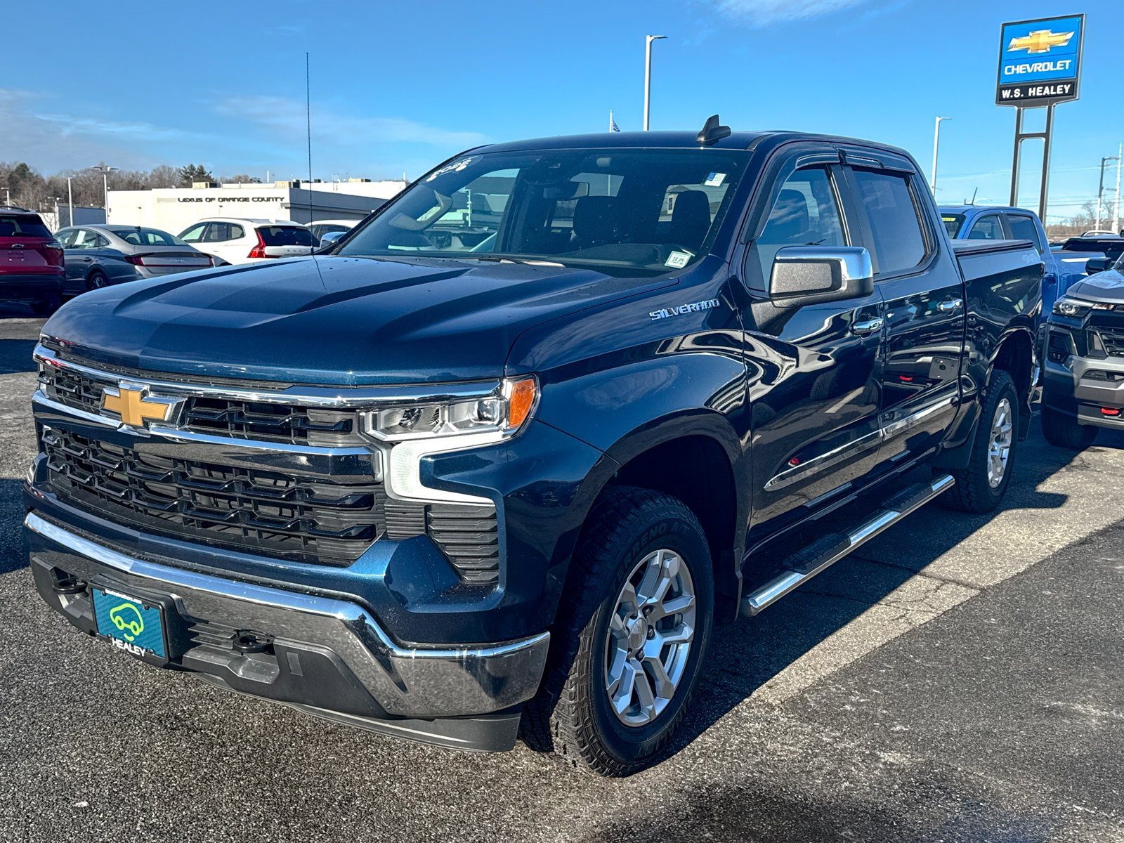 Certified 2022 Chevrolet Silverado 1500 LT image 3