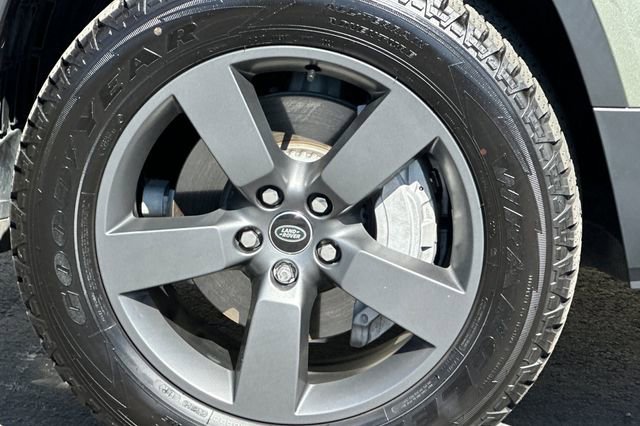 Certified 2025 Land Rover Defender 110 S AWD/4WD image 24