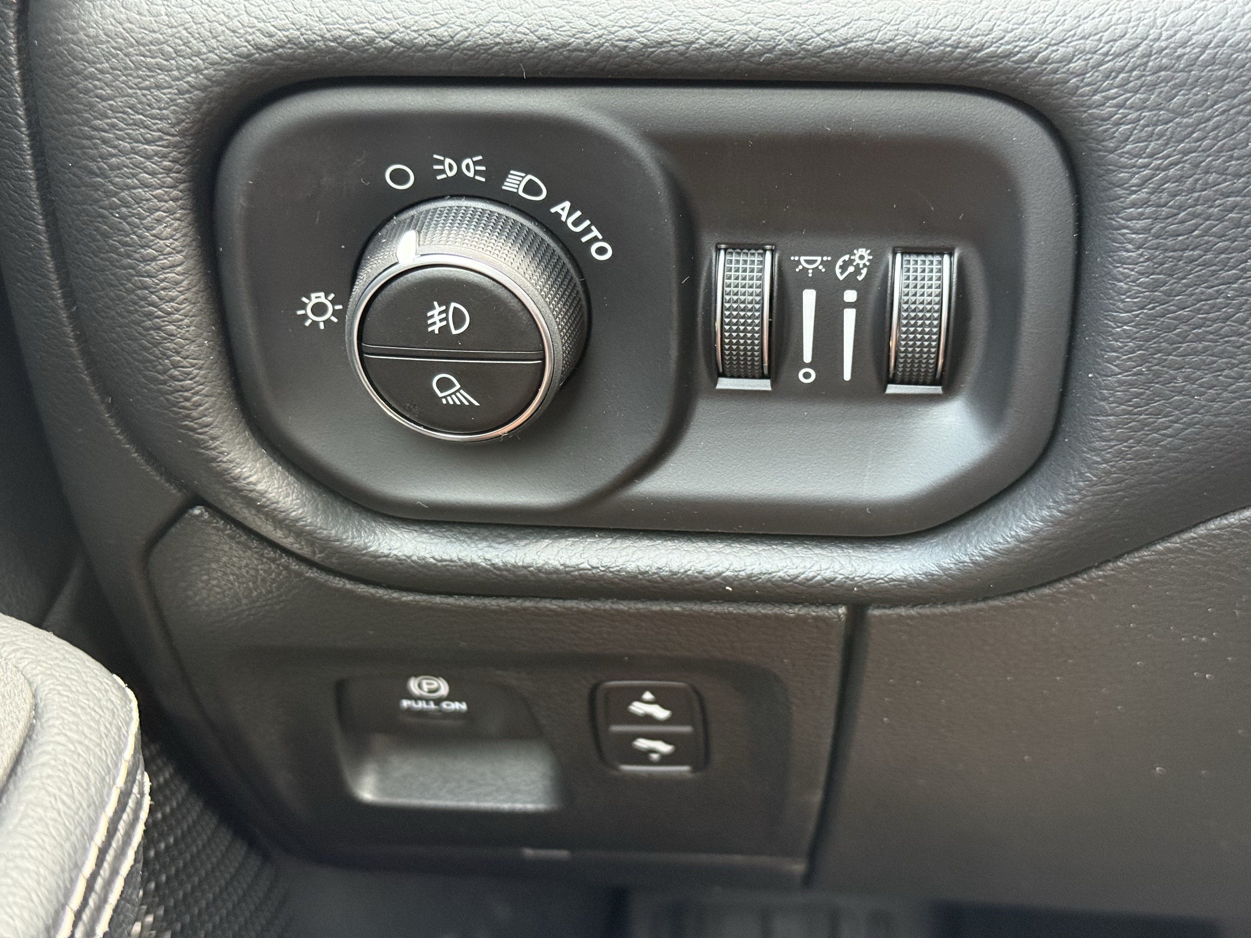 New 2026 RAM 1500 Laramie w/ Night Edition AWD/4WD image 26
